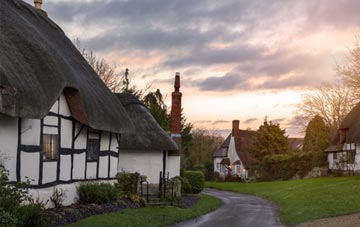 is Edgware thatch roofing popular